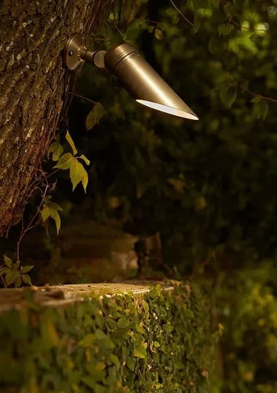 Landscape lighting fixture